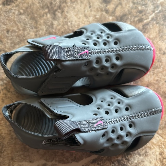Baby nike sandals size 6 - Picture 2 of 6